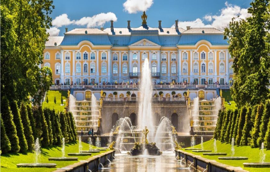 St Petersburg Tour Package