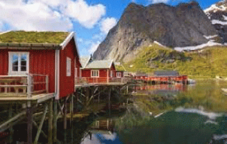 Explore The Beauty Of The Land Of The Midnight Sun in Norway